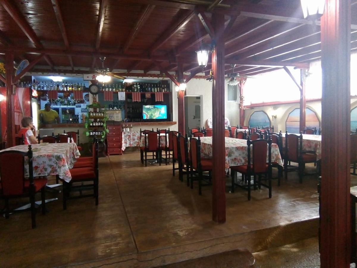 Family Hotel Andreev Nesebar Luaran gambar
