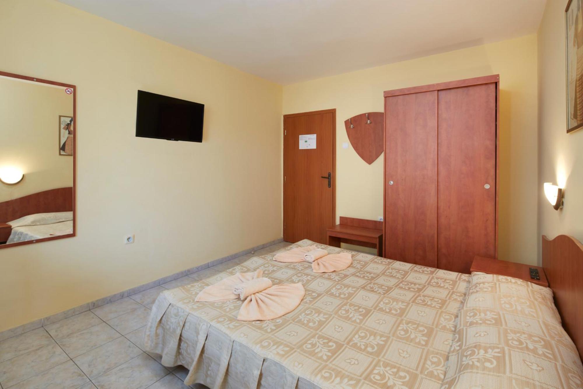 Family Hotel Andreev Nesebar Luaran gambar