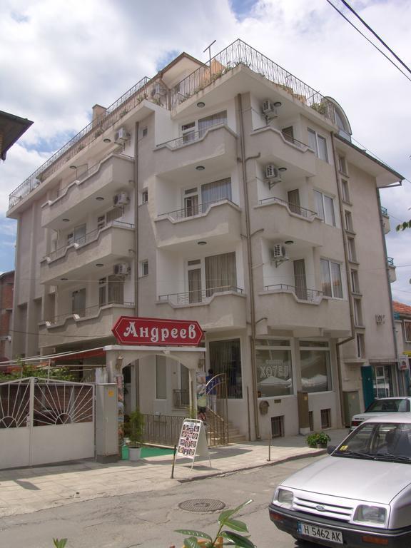 Family Hotel Andreev Nesebar Luaran gambar